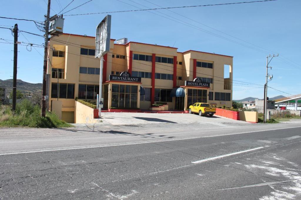 Hotel Plaza Sahagun Ciudad Sahagun Bagian luar foto